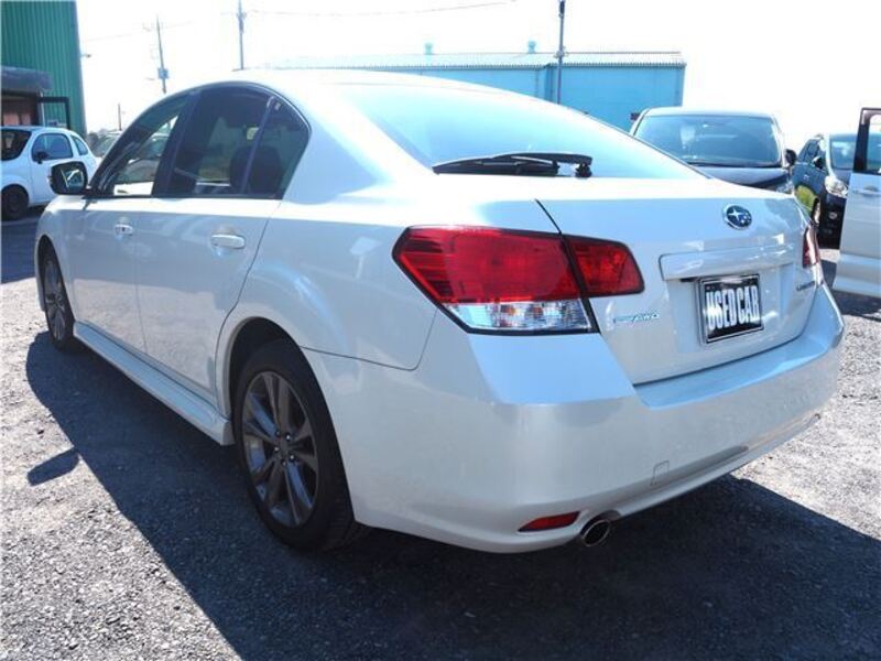 LEGACY B4