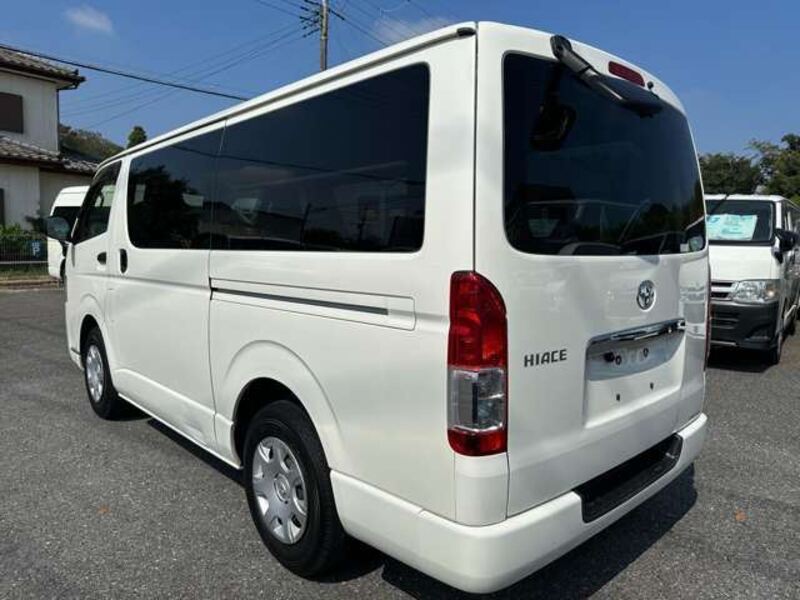 HIACE VAN