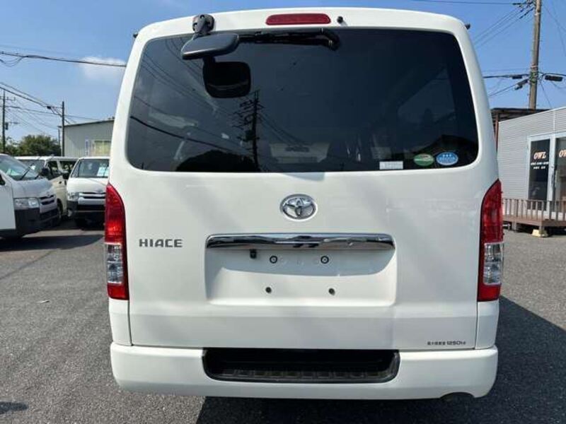 HIACE VAN