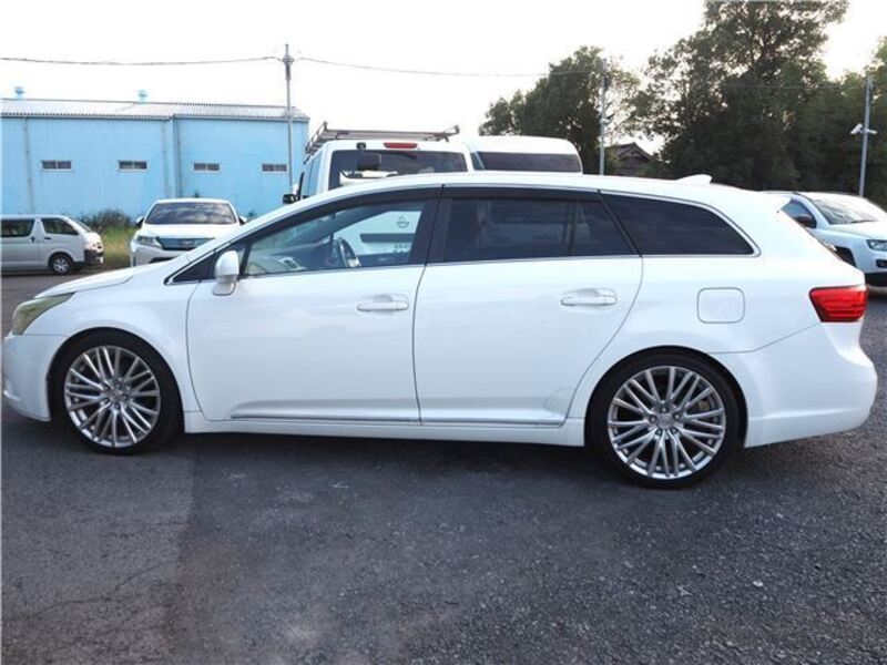 AVENSIS WAGON