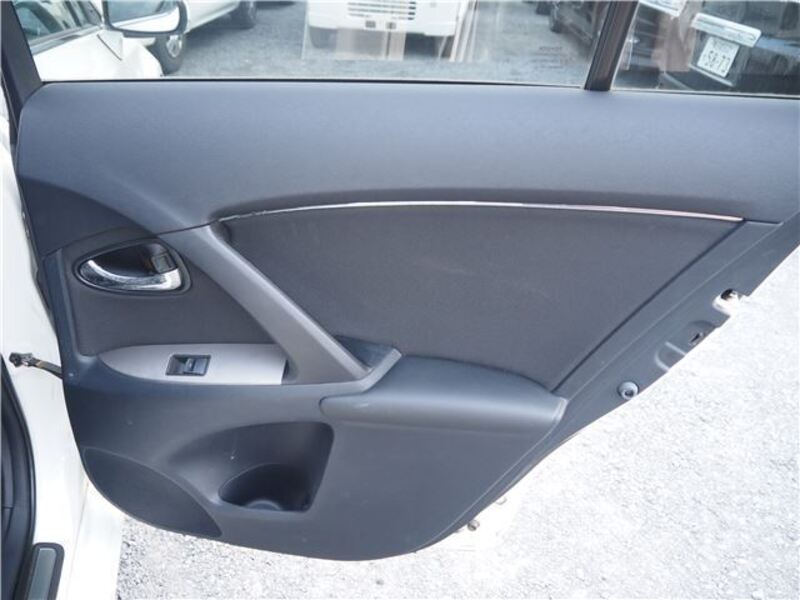AVENSIS WAGON