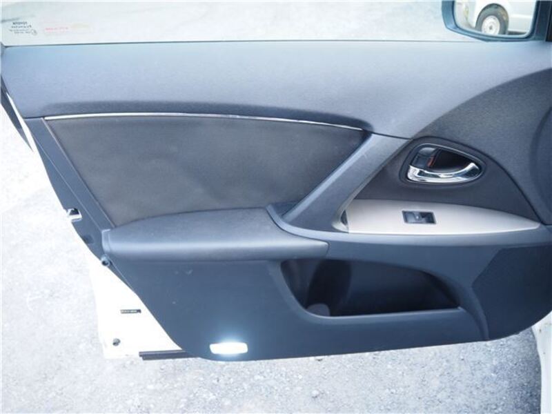 AVENSIS WAGON