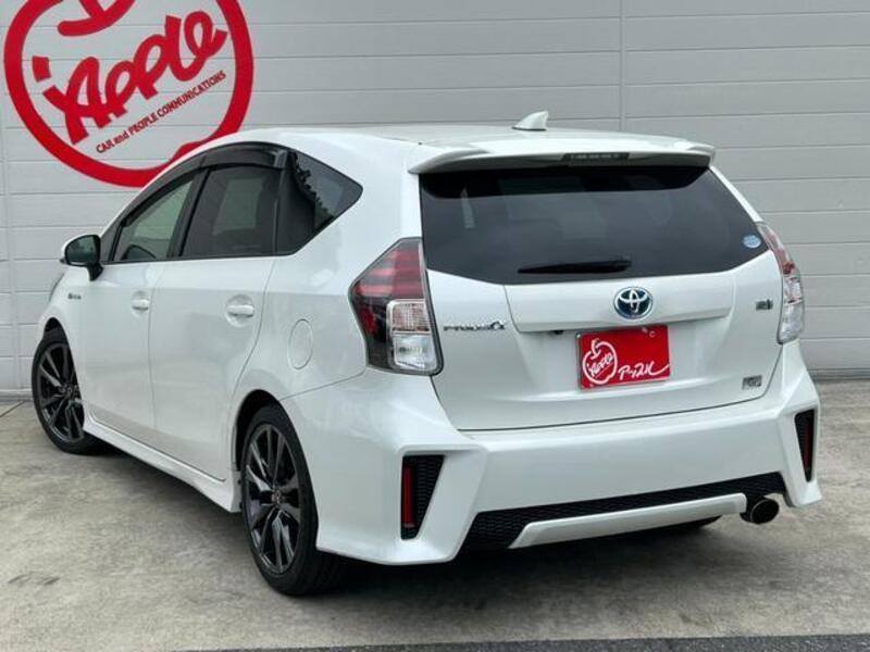 PRIUS ALPHA