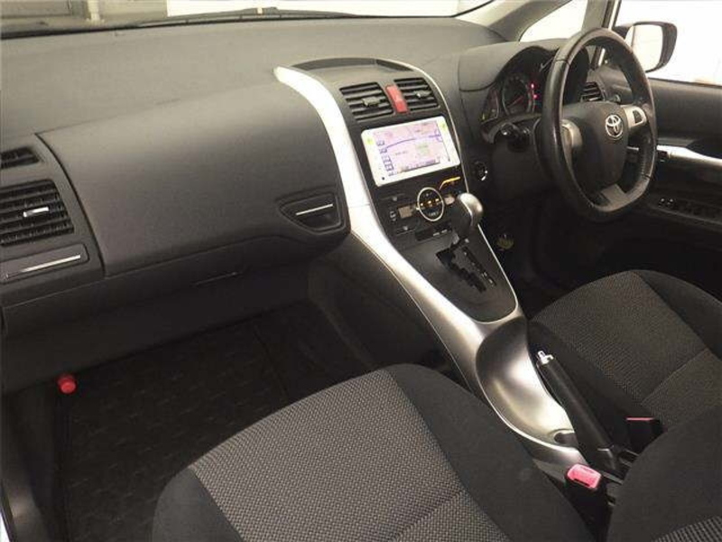 AURIS