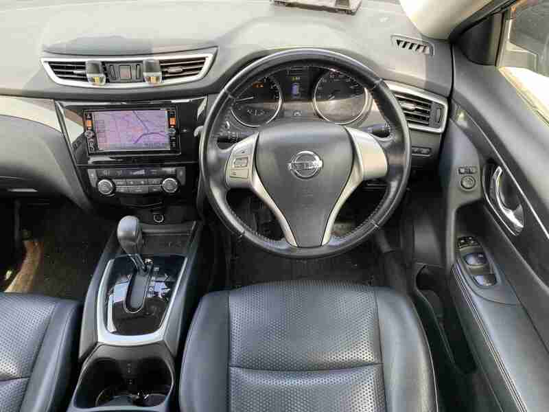 X-TRAIL