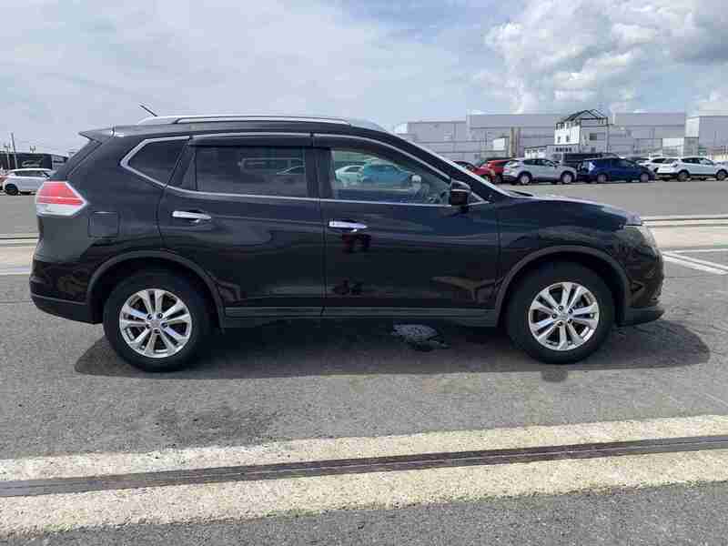 X-TRAIL