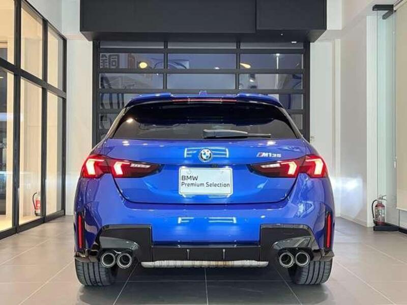 1 SERIES