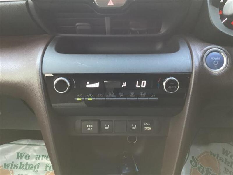 YARIS CROSS