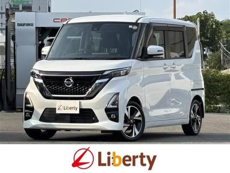 NISSAN ROOX