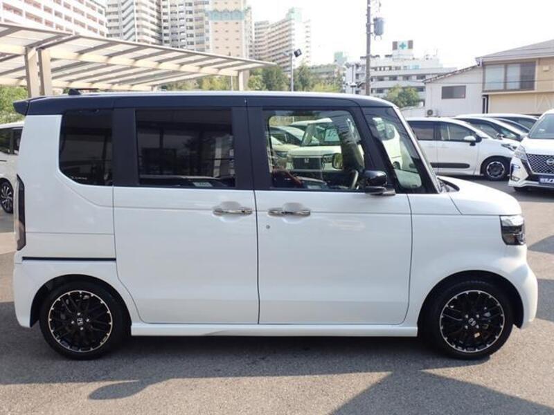 N BOX CUSTOM