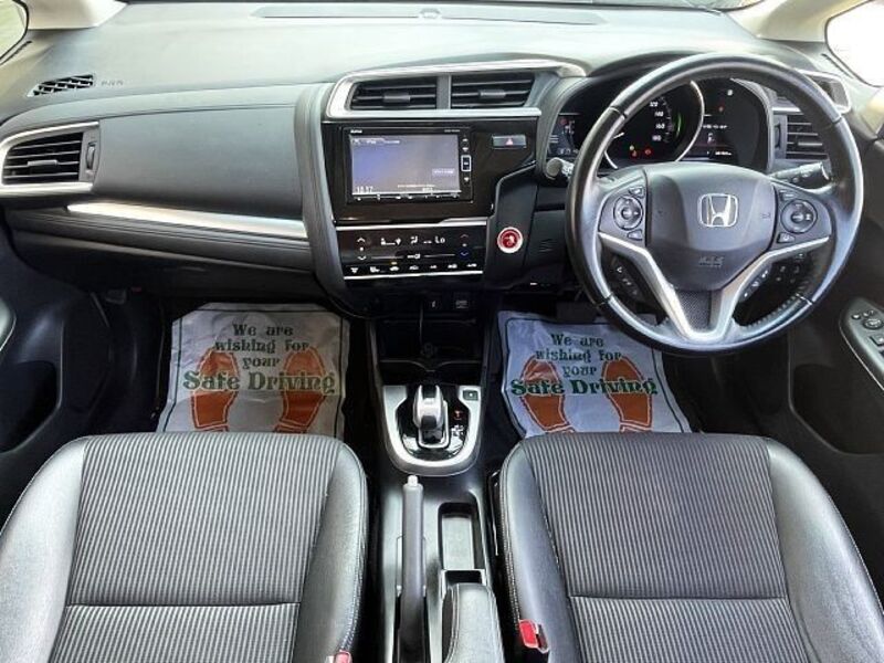 FIT HYBRID