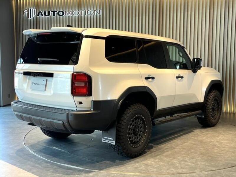 LAND CRUISER 250