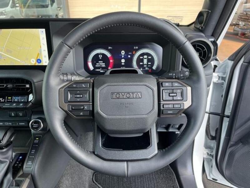LAND CRUISER 250