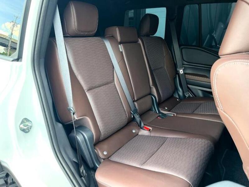 LAND CRUISER 250