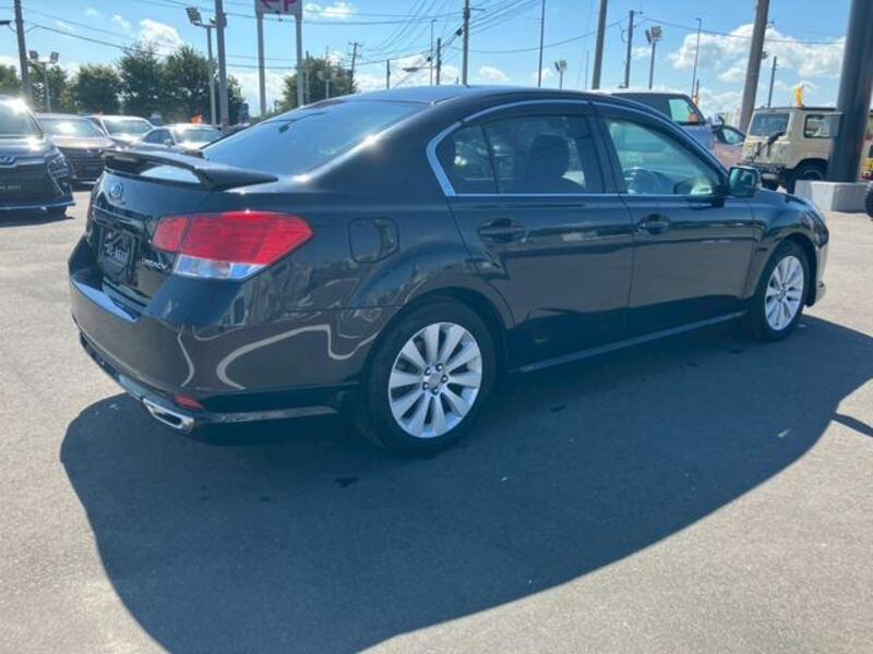 LEGACY B4