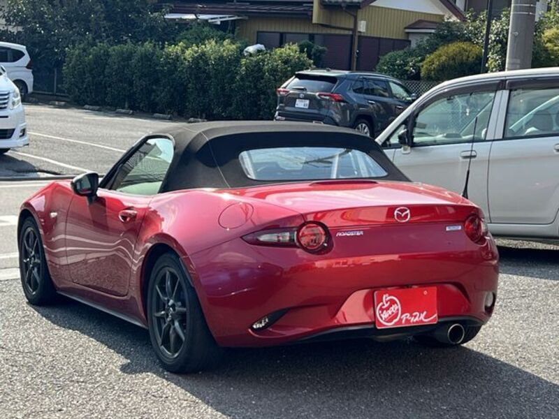 ROADSTER
