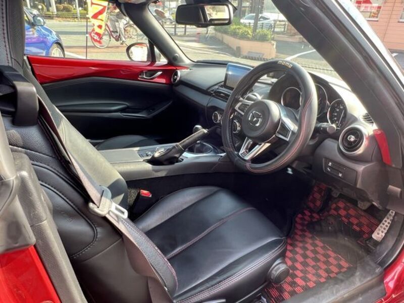 ROADSTER