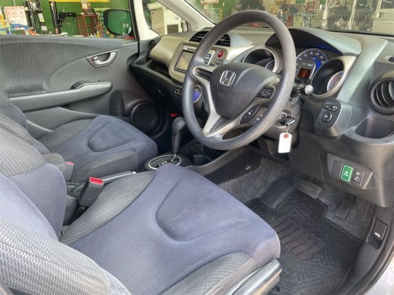 FIT HYBRID