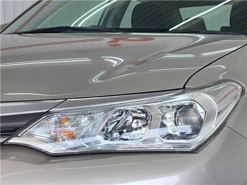 COROLLA AXIO