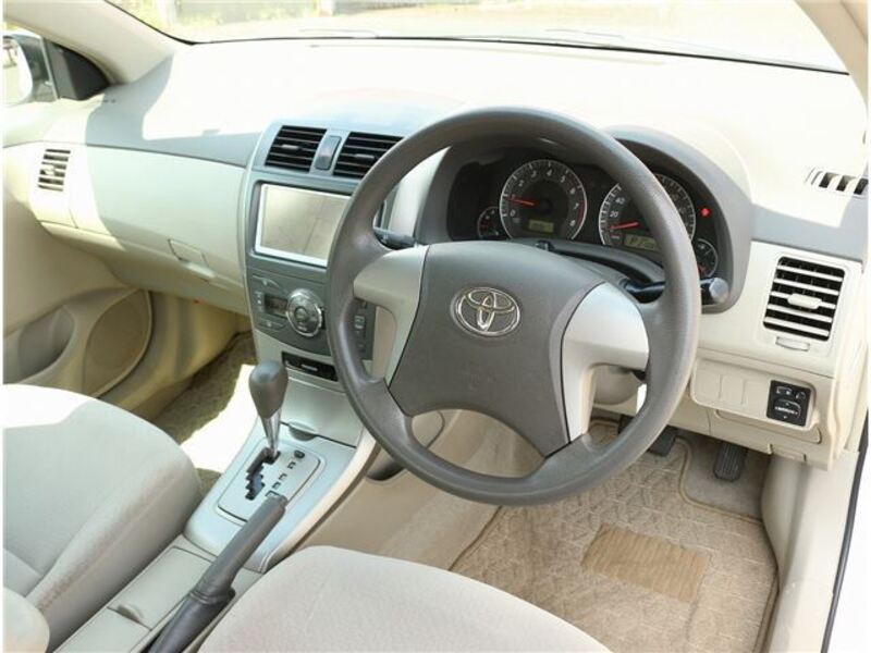 COROLLA AXIO