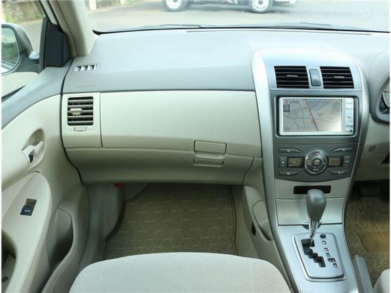 COROLLA AXIO