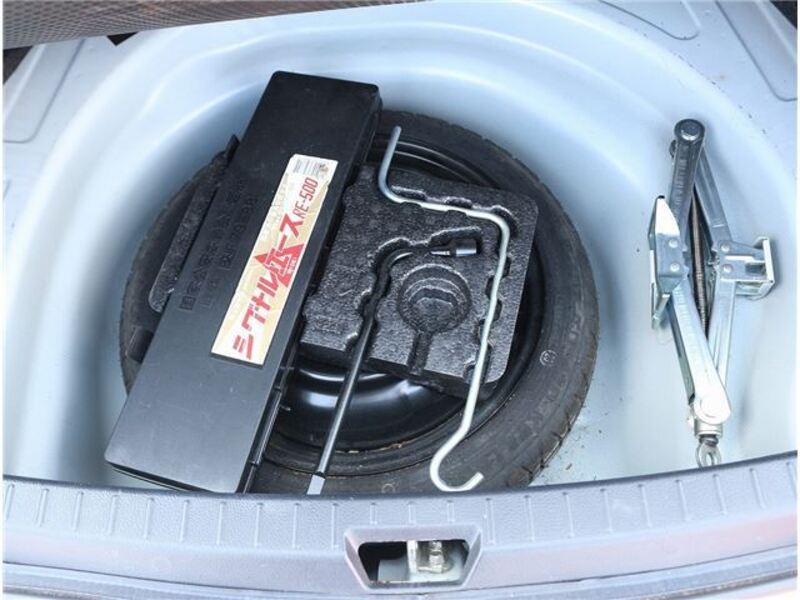 COROLLA AXIO