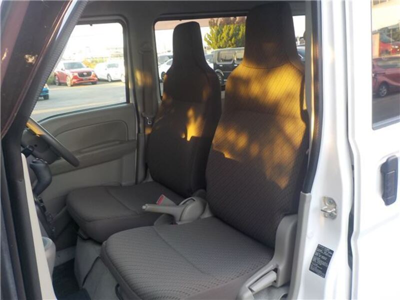 MINICAB VAN