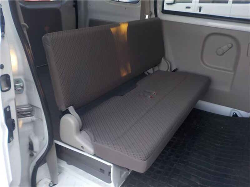 MINICAB VAN