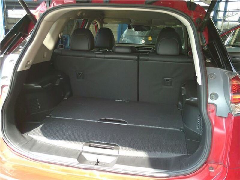 X-TRAIL