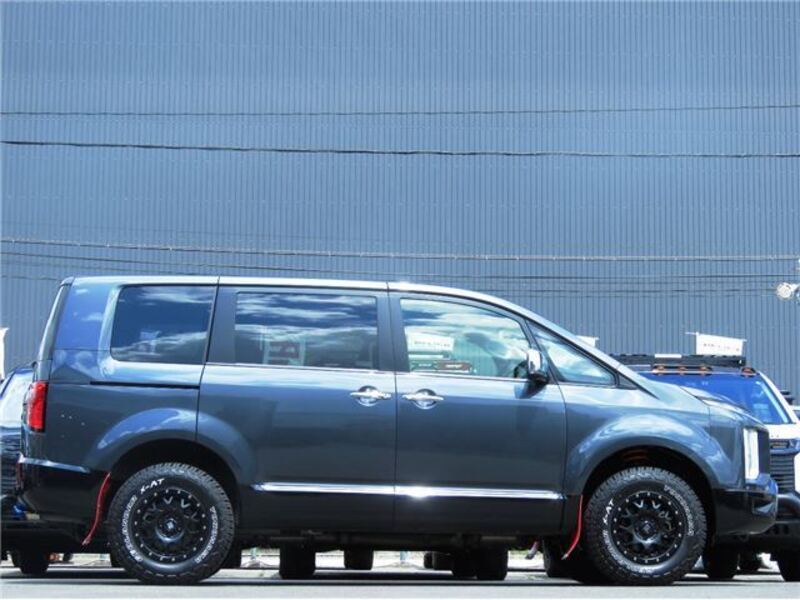 DELICA D5