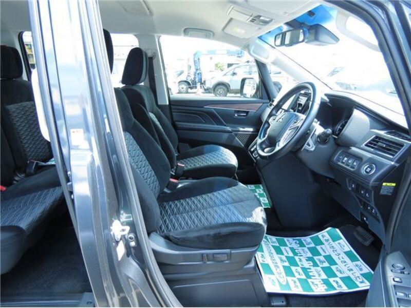 DELICA D5