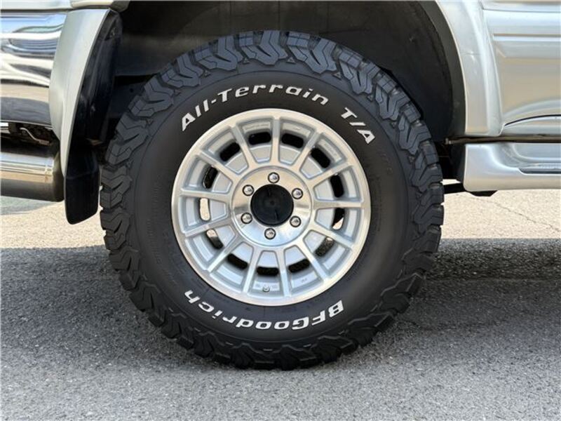 HILUX SURF