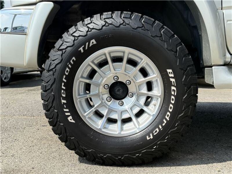 HILUX SURF