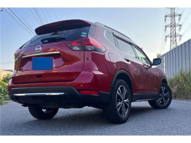 X-TRAIL