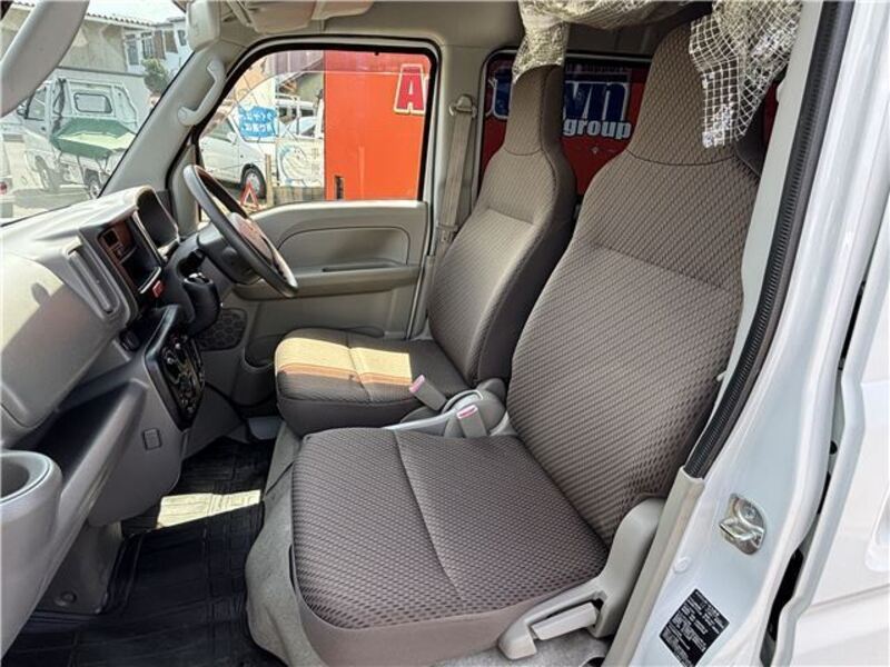 MINICAB VAN