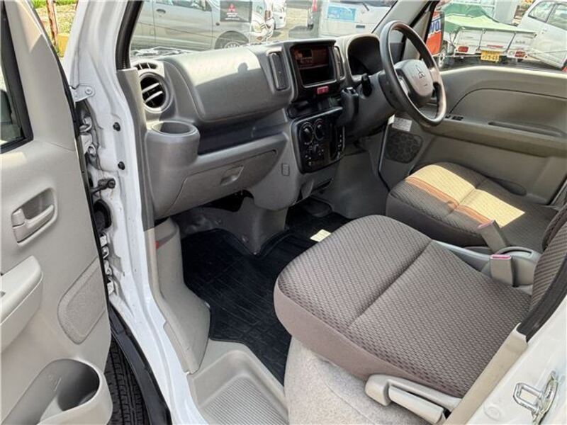 MINICAB VAN