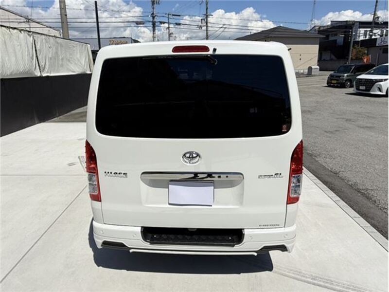 HIACE VAN