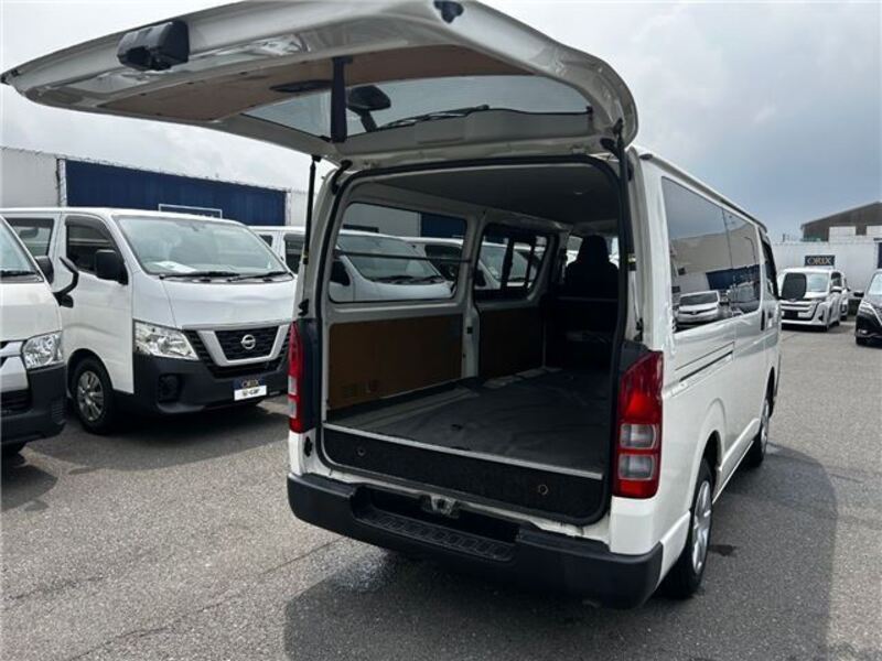 HIACE VAN