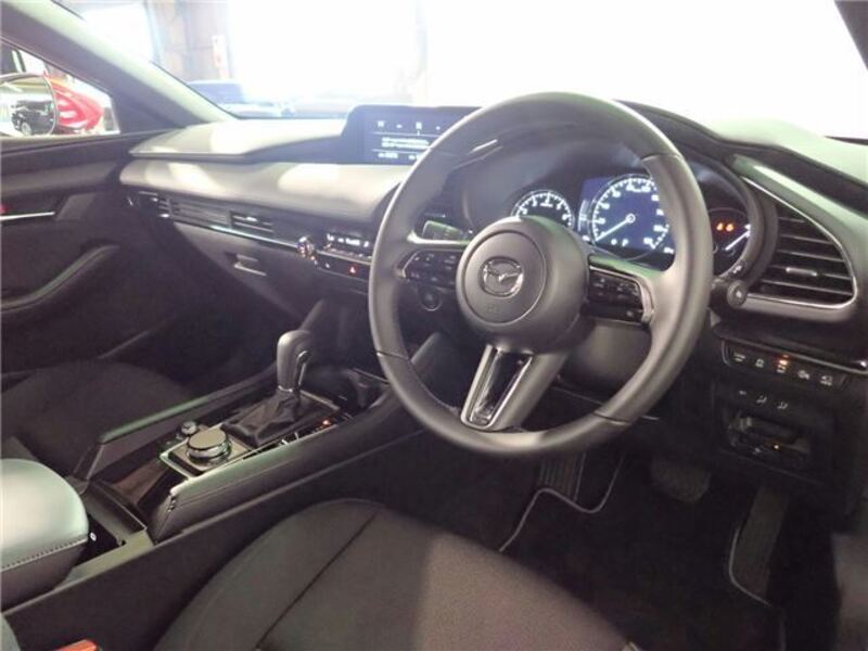 MAZDA3
