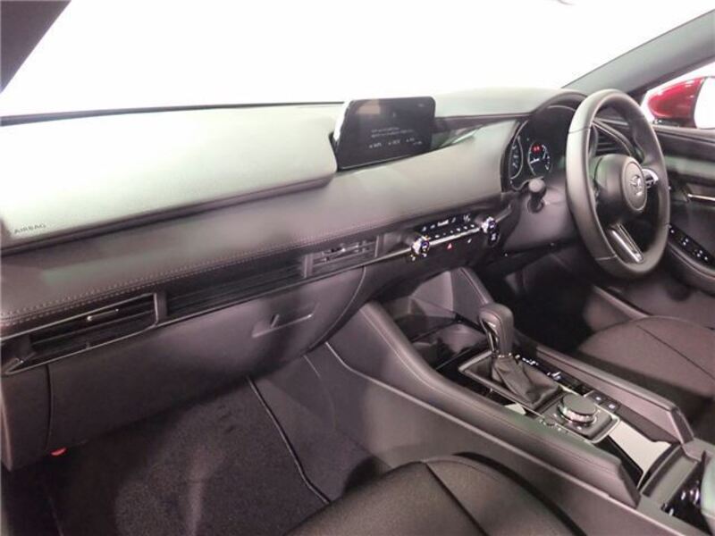 MAZDA3
