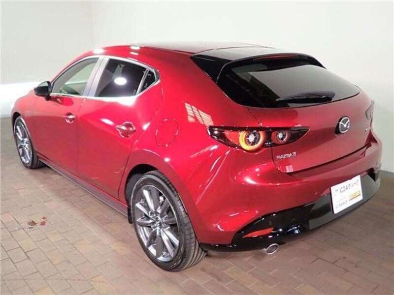MAZDA3