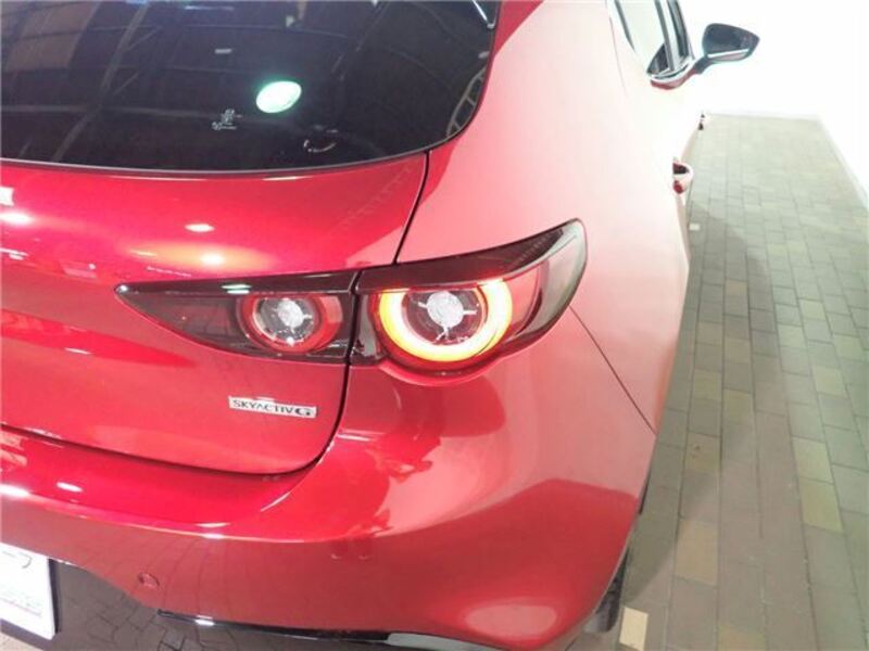 MAZDA3