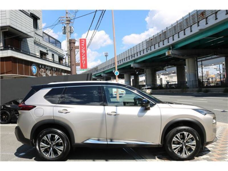 X-TRAIL