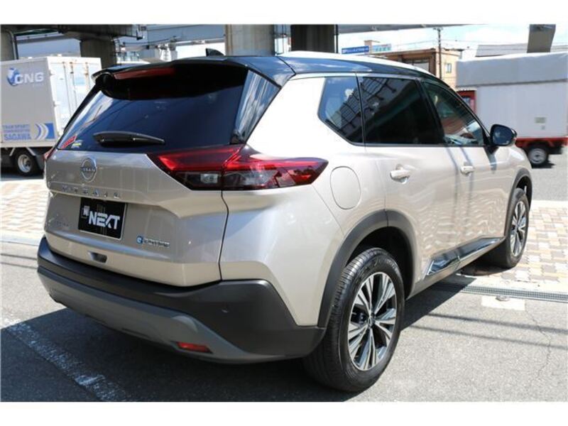 X-TRAIL