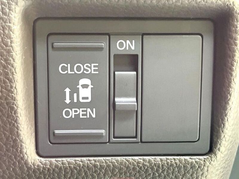 N BOX