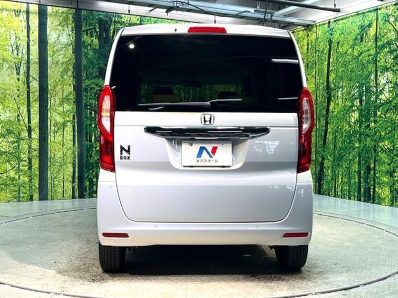 N BOX