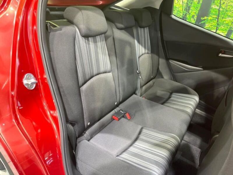 MAZDA2