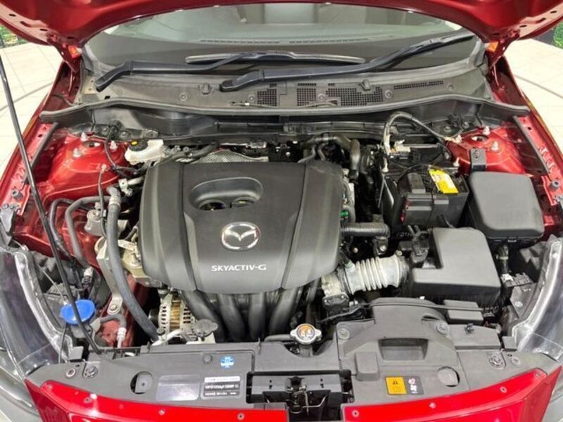 MAZDA2