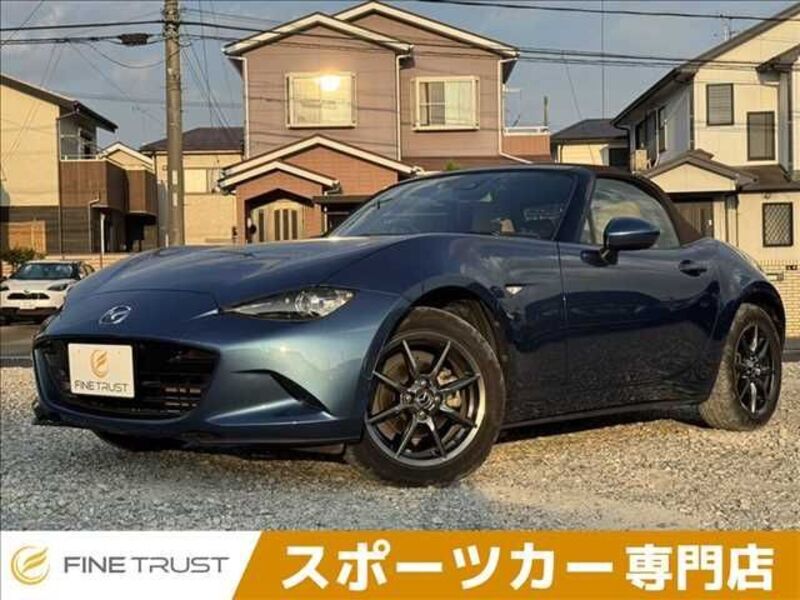 ROADSTER-0