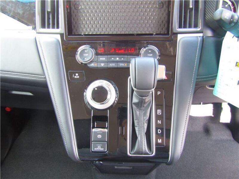 DELICA D5